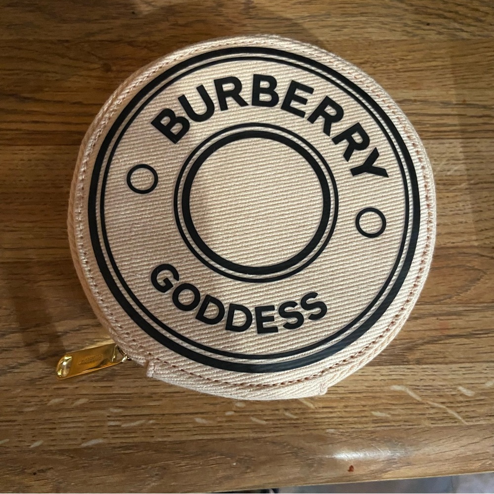 Burberry Goddess 5" Zip Around Travel Jewelry Case Round Clutch Makeup Bag blush